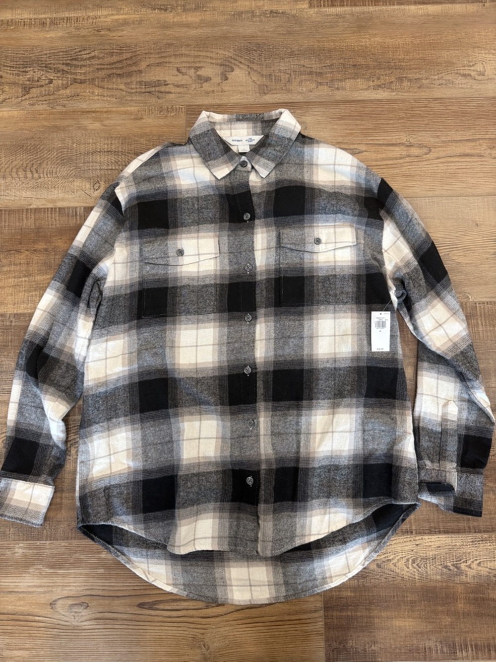 Womens Black & Gray Plaid Button-Up Flannel Shirt Old Navy size medium